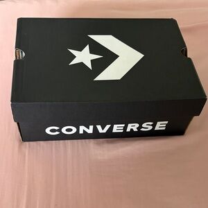 Converse Black and White Platform Shoes Box
